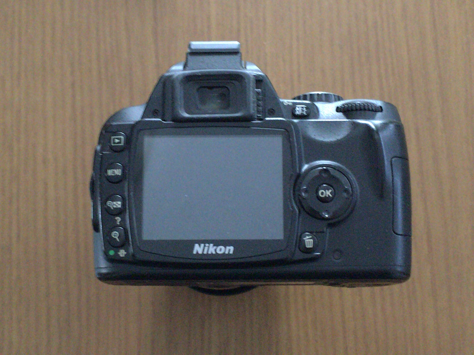 カメラ デジタルカメラ 10年以上前の隠れた名機！デジタル一眼レフカメラ Nikon D40